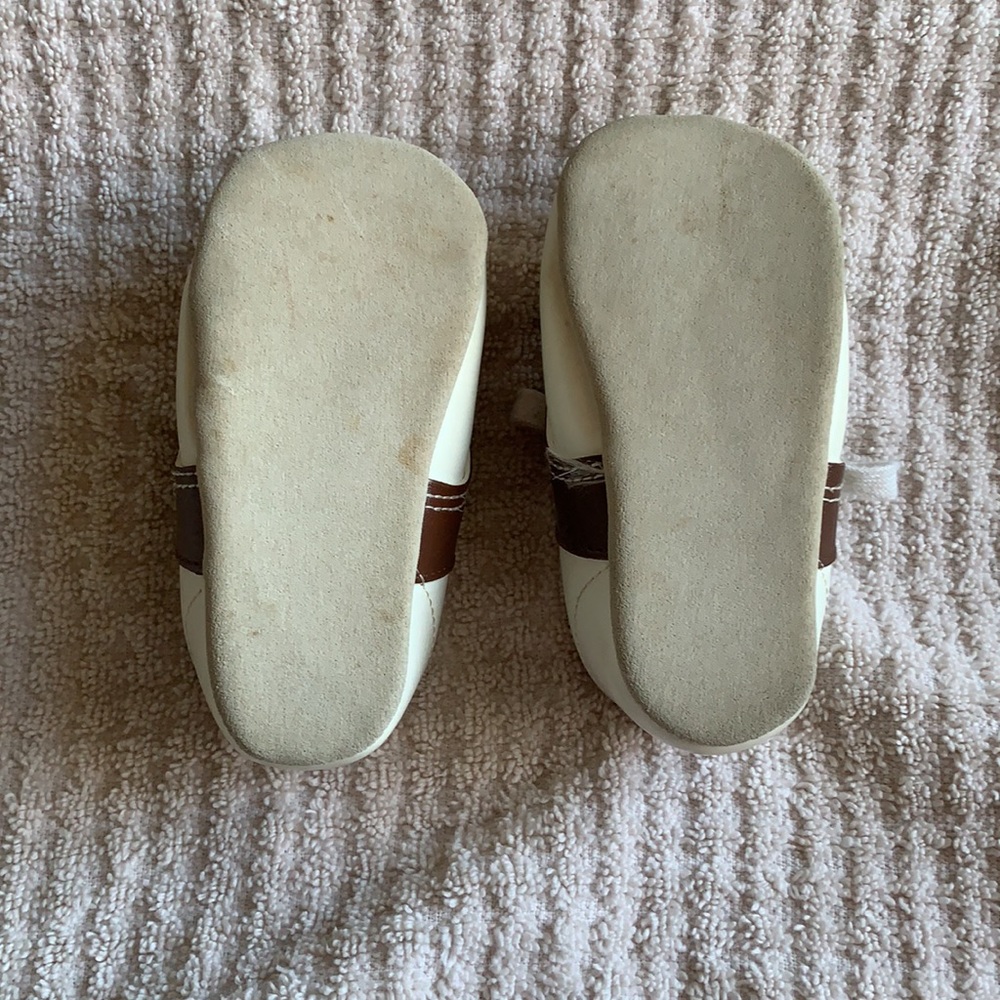 Wee Kids Soft Sole Oxford Baby Shoes Size 2 - Picture 2 of 9
